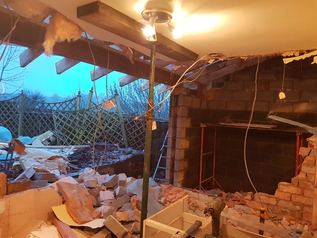 j_joiners's tweet image. Wrap round extension. Open plan kitchen/living area.
#Bolton #northwest #joiners #joinery #builders