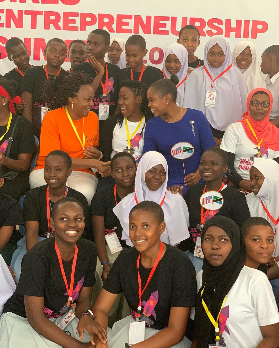 jokateM's tweet photo. Because kids are a blessing. 
Had so much fun and lots of learning with these girls today at the Girls Entrepreneurship Summit.  It’s all love. ❤️ https://t.co/kKoP2R5pv1