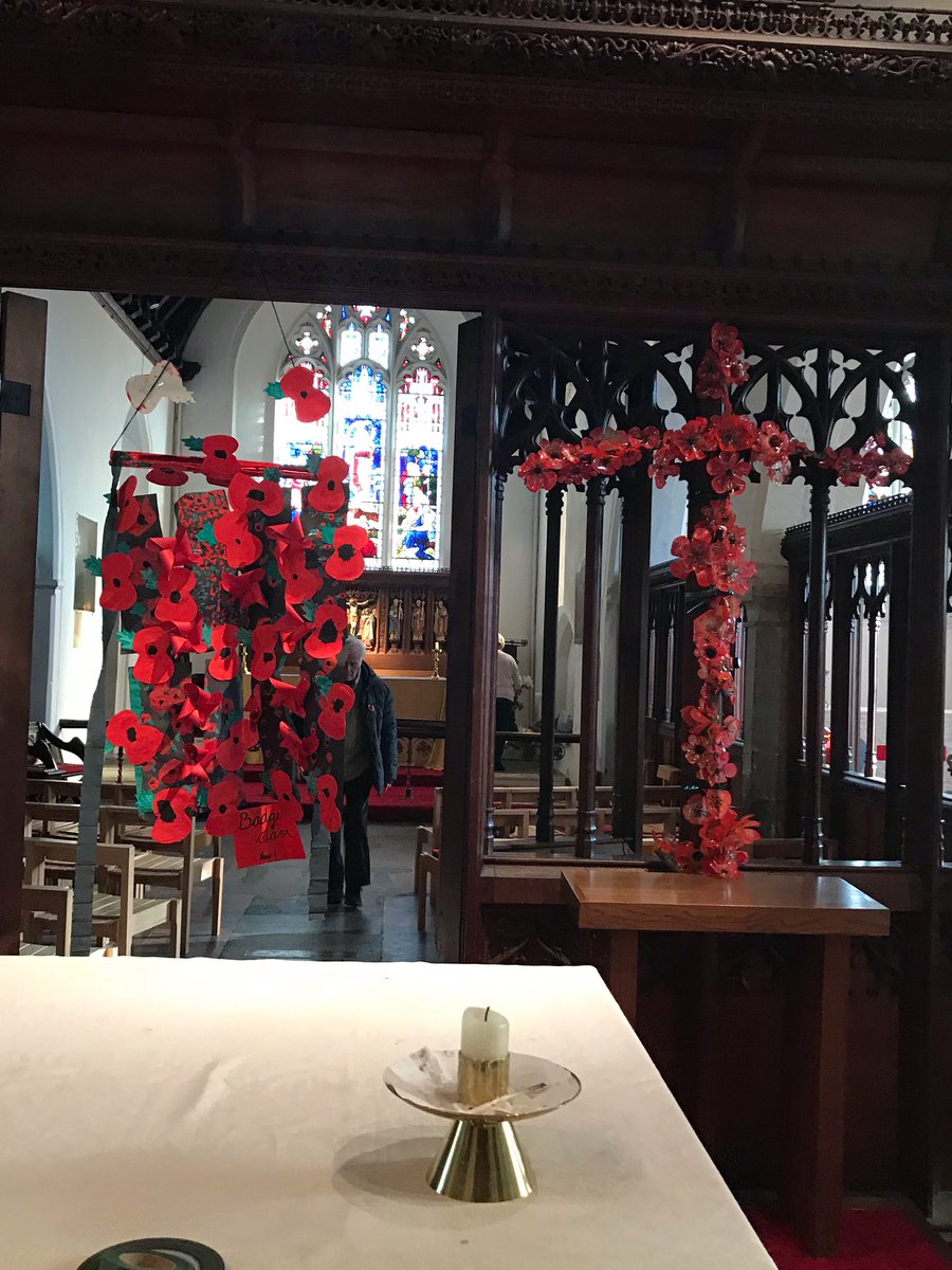 HTSJCEP's tweet photo. Our classes have produced some beautiful armistice artwork for St John’s church and our remembrance worship on Monday. #WeWillRememberThem https://t.co/F9tGLe24DP