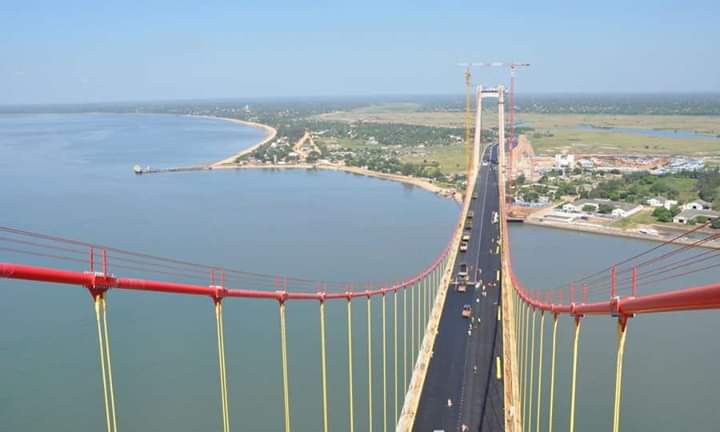 Panashe_JJ's tweet photo. Mr Filipe Nyusi, the Mozambican President, today officially opened the new road that connects Maputo and KwaZulu-Natal.
The road will see the travel time between Maputo to Kosi Bay,  KwaZulu-Natal's East coast border post, drastically reduced,  from 6 hours to 90 minutes. https://t.co/YsGDm9bgSU