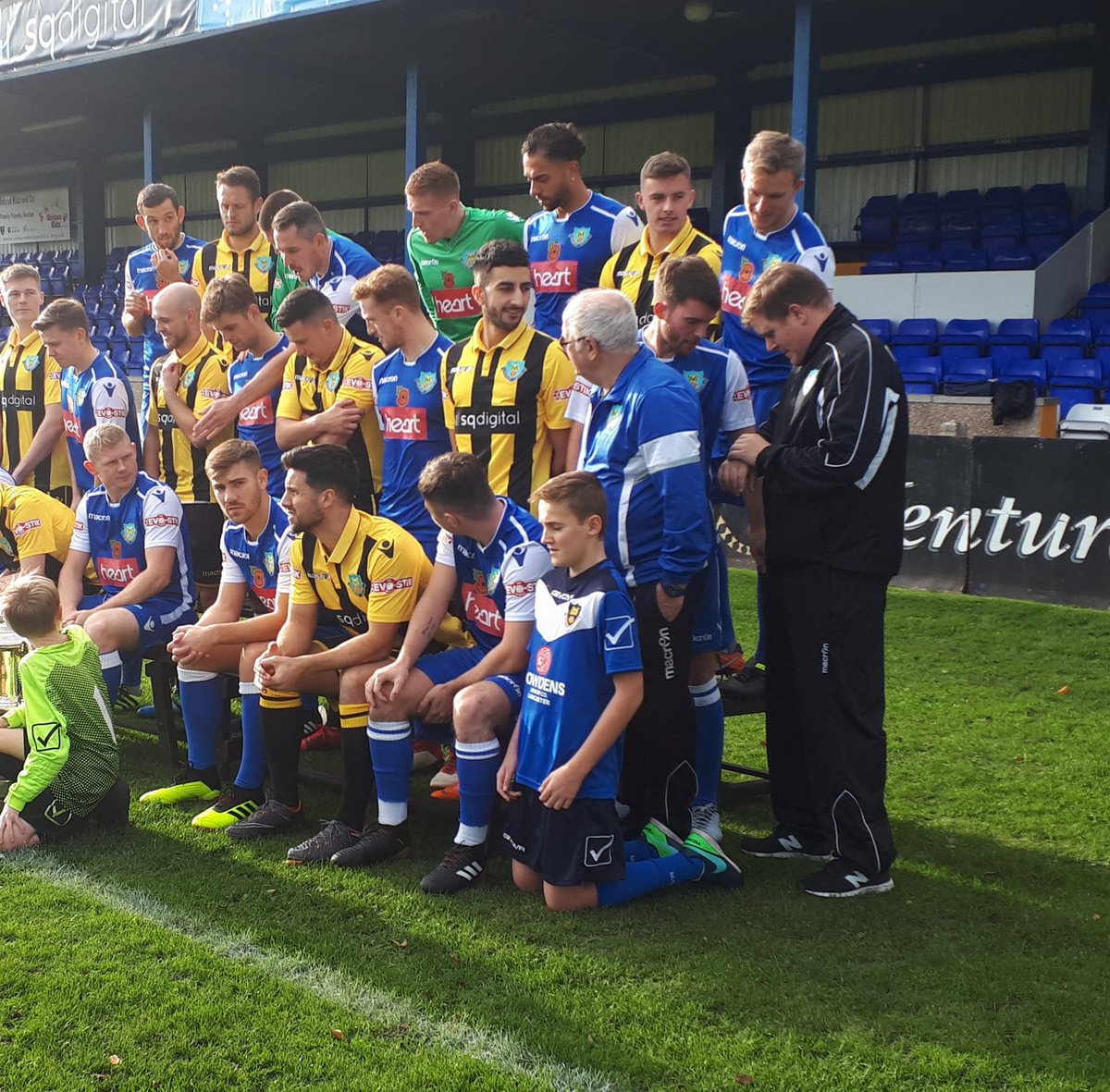 LancasterCityFC's tweet photo. 📸Fun and games during the squad photo earlier on📸

@12_SWilliams putting the finishing touches to his hair 💇‍♂️

@RobWils8 @Duggy123 checking @coomber85 's watch⌚

Head in hands for @rywinder 🙈 https://t.co/wxI6GdqOao