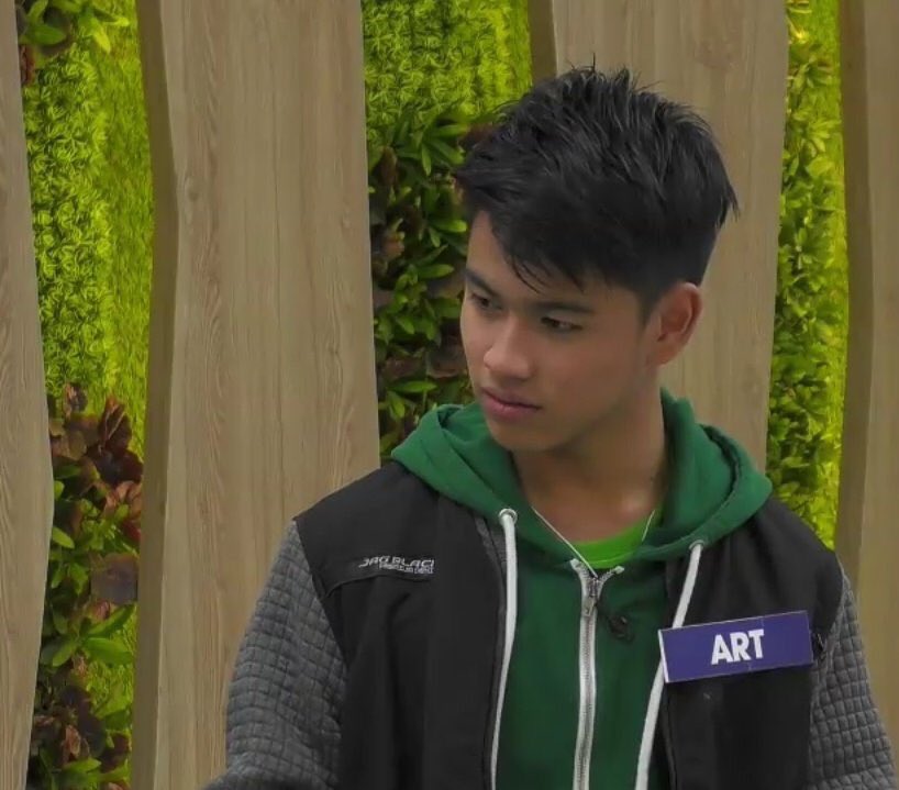 ArtOtso's tweet photo. "Ang tagal pumasok ng iba"- ART

Ang kulit nila e. Akala nila meron pang papasok. Mag boy talk muna kayo dyan mga kuya HAHAHA!

#PBBOtsoNa https://t.co/KJPRLyjbwy