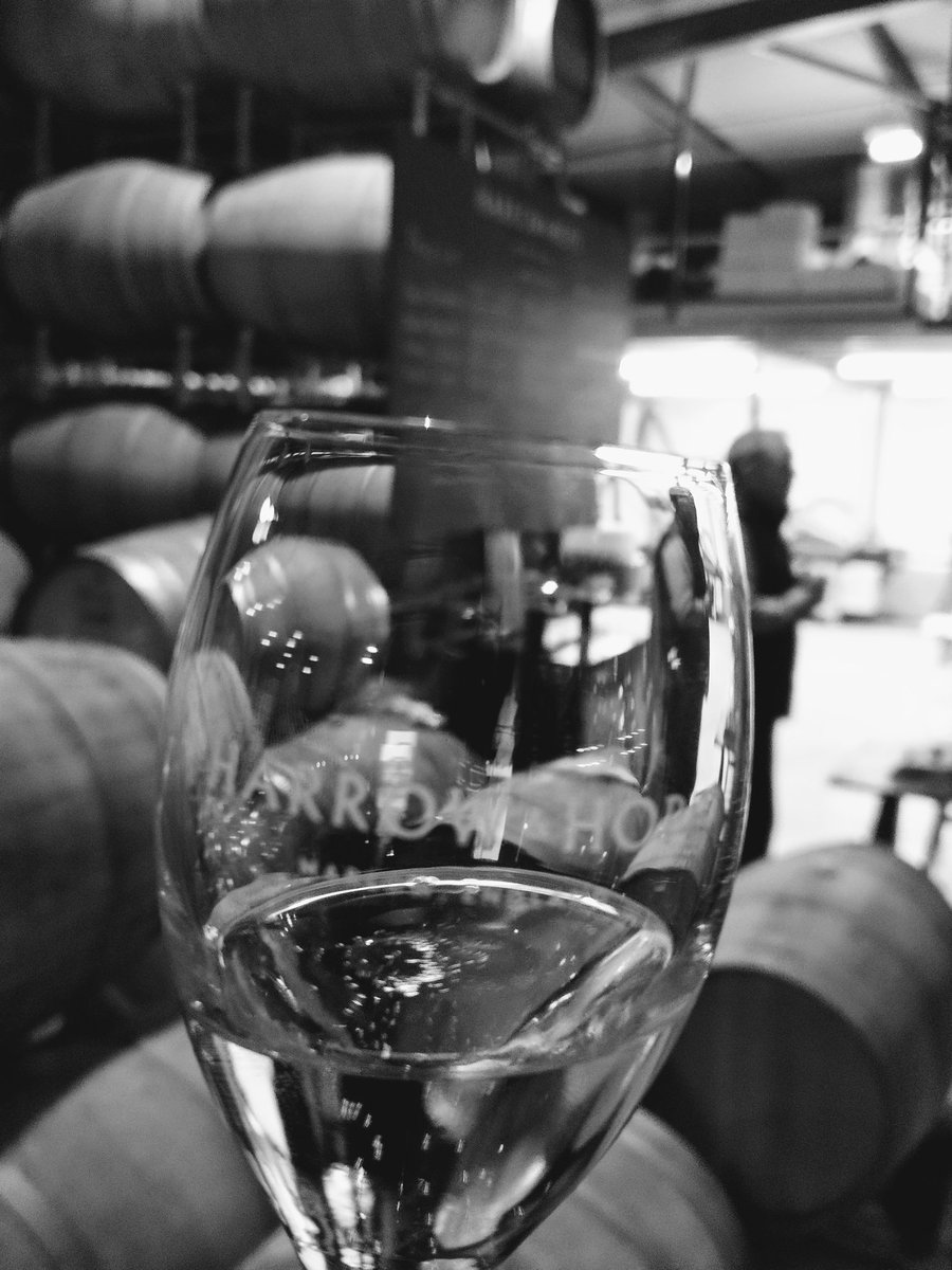 KeighleyMike's tweet image. Really pleased to get our hands on a great case of fizz from @HarrowandHope today. Lovely to see the H&amp;amp;H team again! #blancdeblanc #fizzyfun