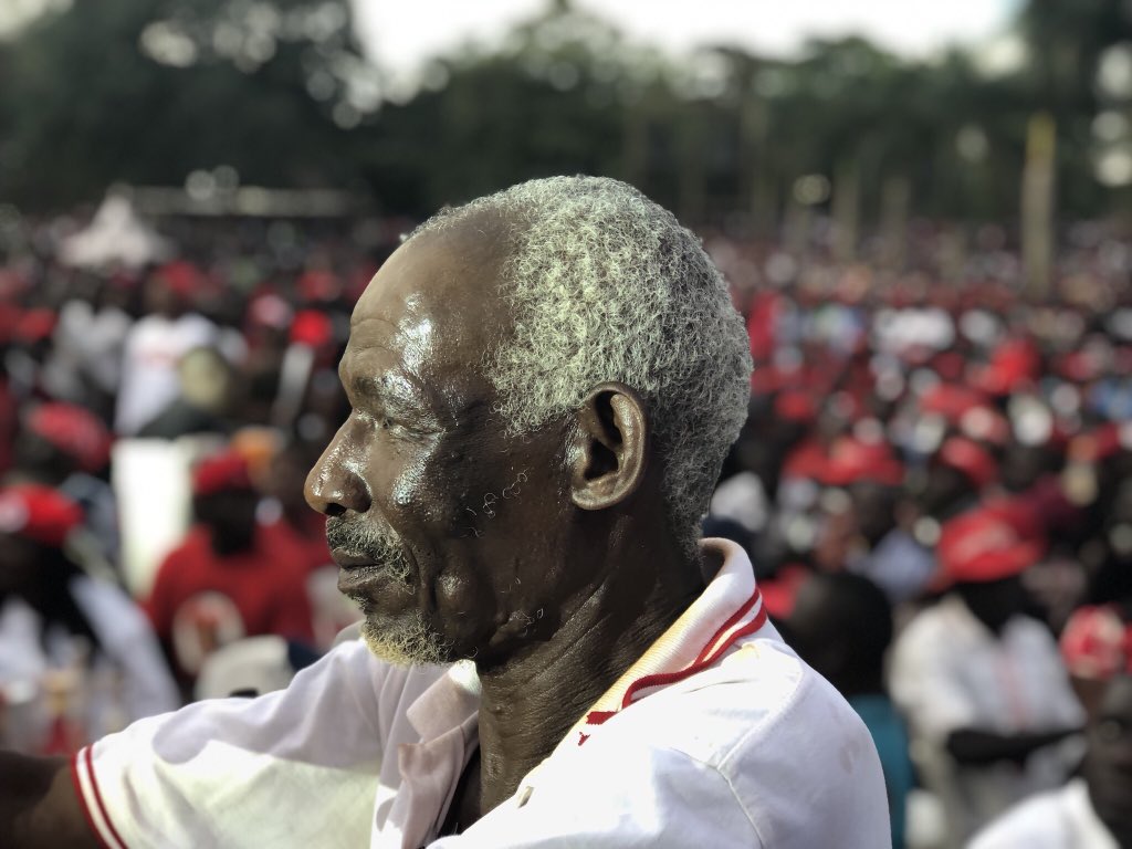 nickopiyo's tweet photo. A picture that speaks 1000 words....Inter generation at Kyarenga #KyarengaConcert #KyarengaBusabala @HEBobiwine @ckaheru https://t.co/t3oxZklvlm
