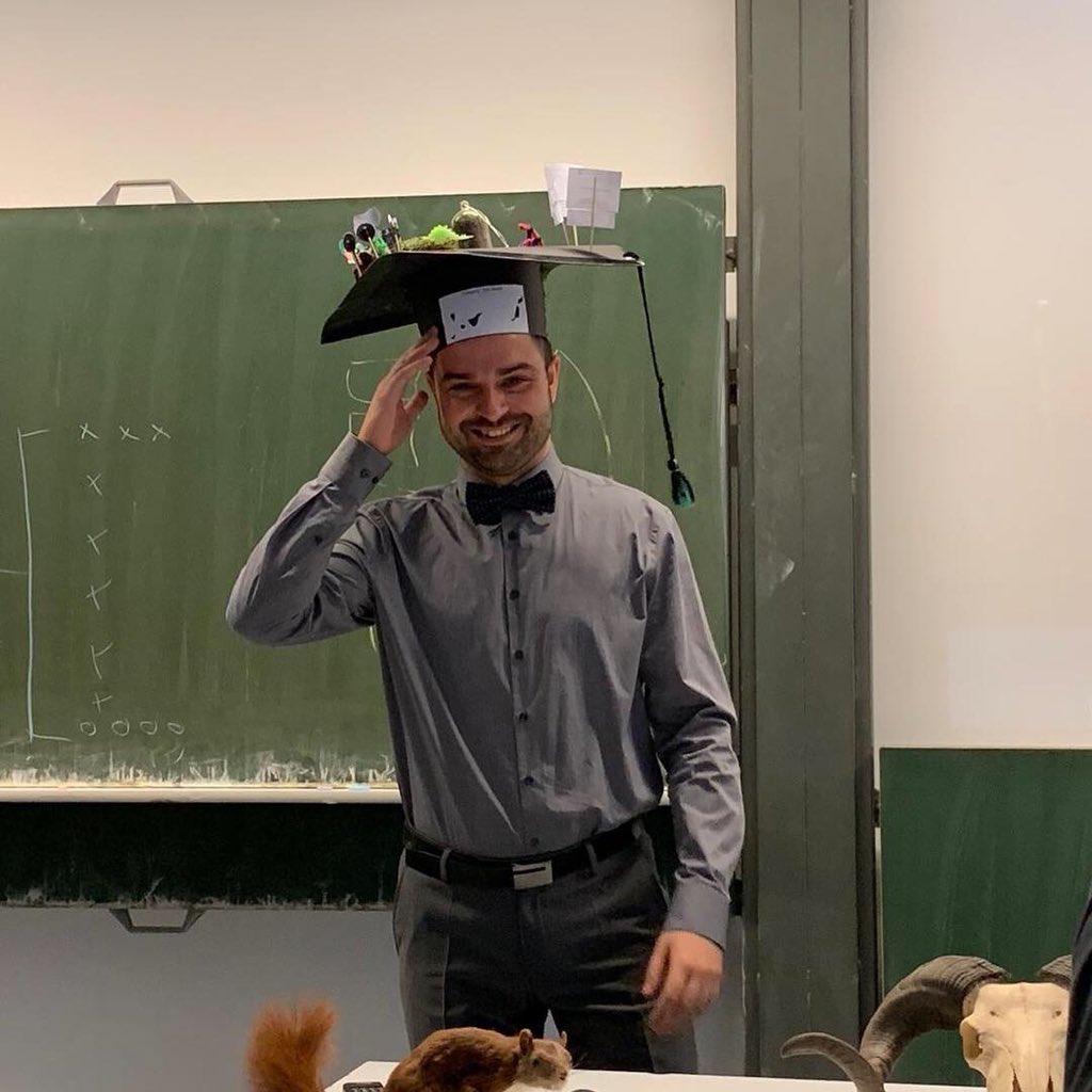 MoisesSH's tweet photo. Done! Many thanks to @mrillig and the entire #rilliglab! ❤️ Also to @BMBF_Bund and @BonaRes4u for funding! #PhD #phdlife #phddefense https://t.co/vxoxZKmsxB