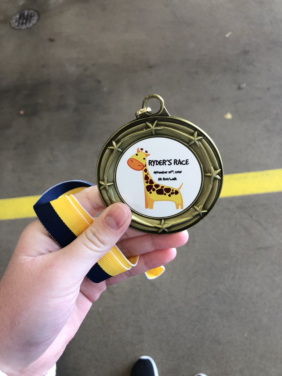 Service Project #1 = ✅ We had an amazing time volunteering with the awards and cheering on the runners for Ryder’s Race!! Thanks for having us! ❤️🦒