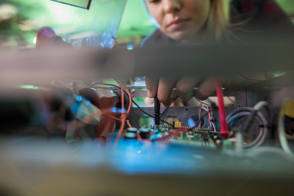 Fiduspower's tweet image. To avoid untimely and costly re-designs or untidy and inconvenient in situ fixes, a good #EMCdesign practice should be in the forefront of a #product #designers mind - Here&apos;s why: ow.ly/7uDU30mcWJz