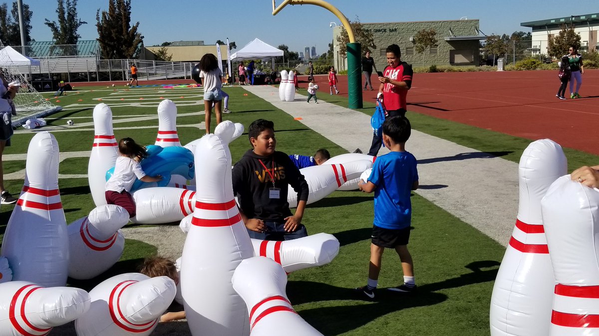 Queenaidab's tweet image. @HTM_FLAGS students supporting Head Start World Cup. #FLAGS4LIFE #FLAGSFAM