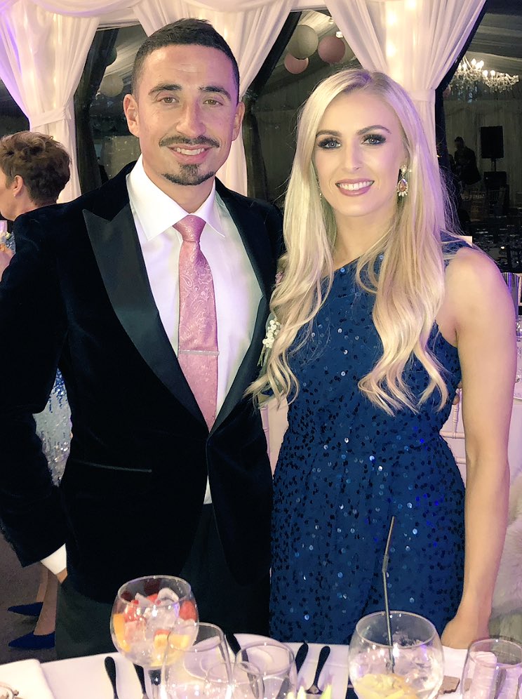 MrNiallMcGarry's tweet photo. Myself &amp; @SarahHen88 at our best friend’s wedding. Congrats to Johnny &amp; Rebecca. An Clonabreany House is an amazing venue. https://t.co/w5kEtCOtlx