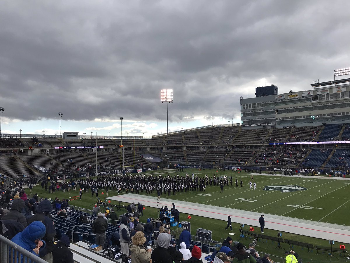 ryanhanrahan's tweet photo. Hard to see but first flakes of the season! ⛄️ #nbccct https://t.co/oR1OkenQih