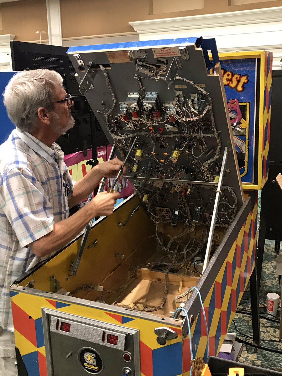Ever wondered what the inside of a pinball machine looks like? @freeplayfla, image size:900x1200