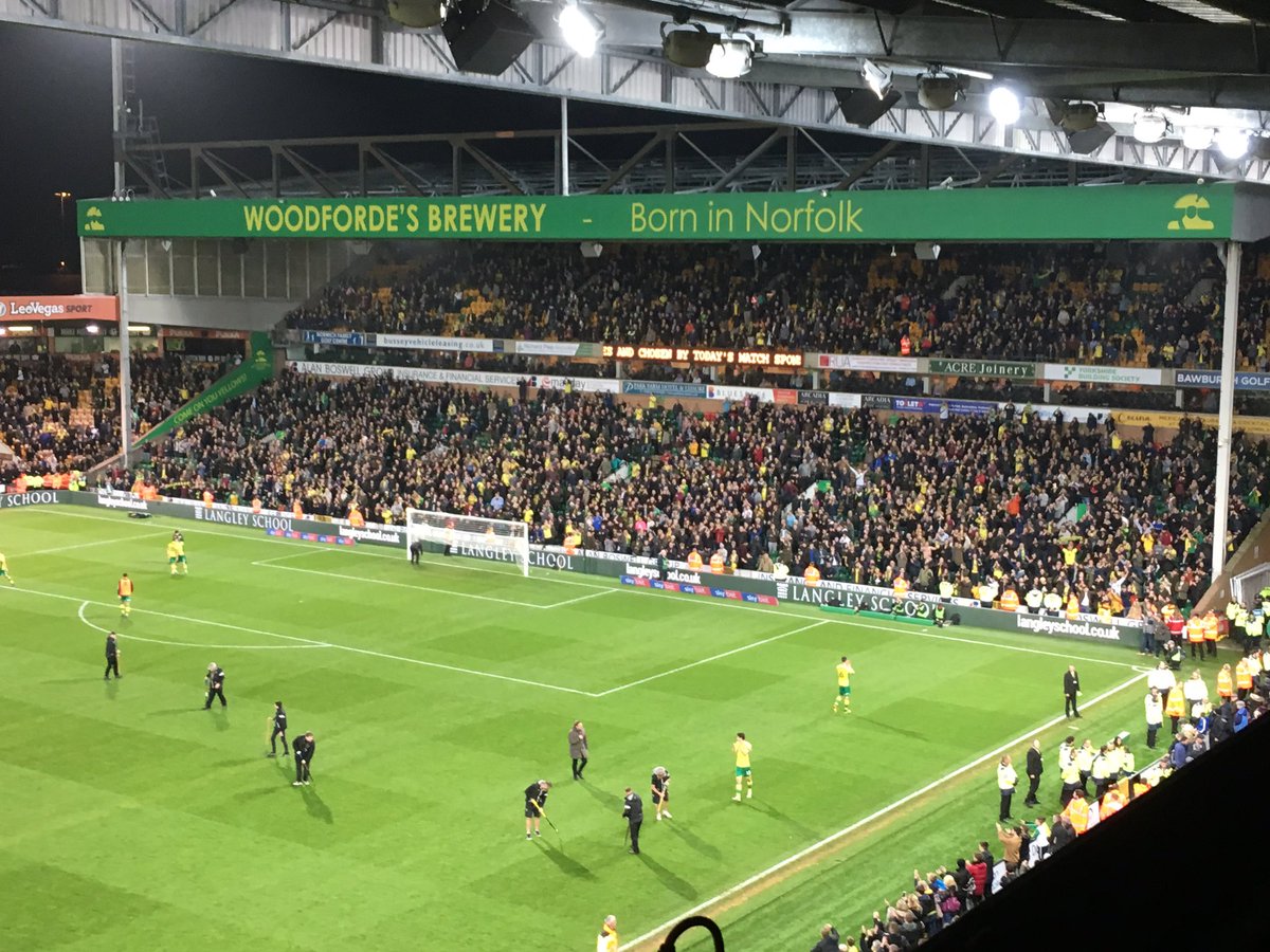 CGoreham's tweet photo. Commentary is all about finding the right words. I don’t know what to say after that. Football at its chaotic best. Give @eadie11 &amp; @BobRutler a #canarycall and help us sum that up. #ncfc https://t.co/AWvaJojVaq