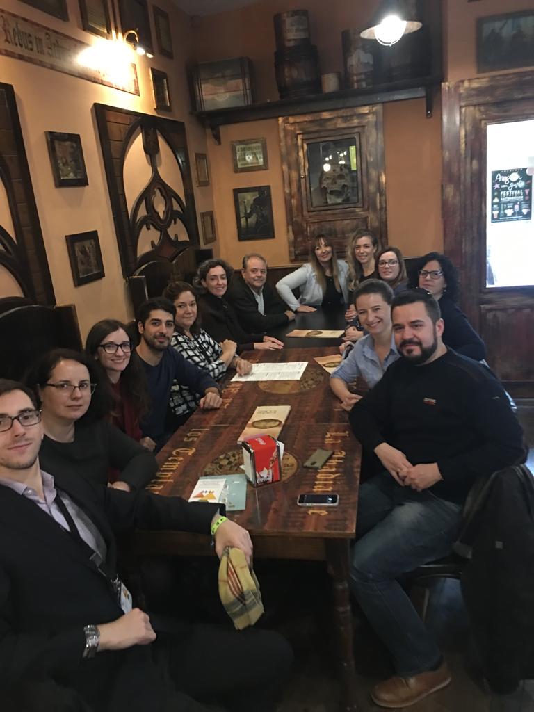 Baltasar_psi's tweet photo. #IDOCAL comida de clausura #huescasaludable #copos @Evamlira @Esther_vg @lumipatras @MGDavidPsY https://t.co/46WxVJKQdl