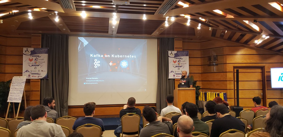 rj_devopsdays's tweet image. Começando agora: Kafka on Kubernetes - por @hodrigohamalho #dodrj2018 #devopsdays #DevOps