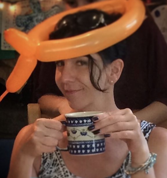 concert_key's tweet image. Of course we have coffee:) #CheerMeUpIn5WordsOrLess