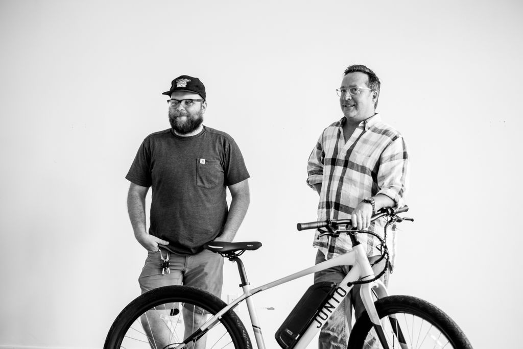 jaybrew's tweet image. Brian Powell of Junto rides 13 miles to work and 13 miles home everyday. His startup eBike is rugged and durable, but it’s more than that. He wants to change how we commute. Story: goo.gl/6EmG7Q via @GrowthCurve_FM 

#startups #ebike #ebikes #Philly #entrepreneurlife