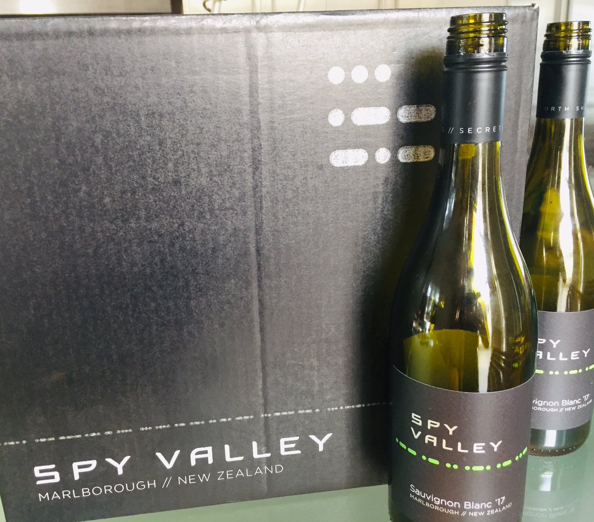 tkn_nola's tweet image. @GenHayden speaks the truth #SpyValley is the best  We get it by the case

Bart @BollewBroadbent 👏🏽 the General likes your wine