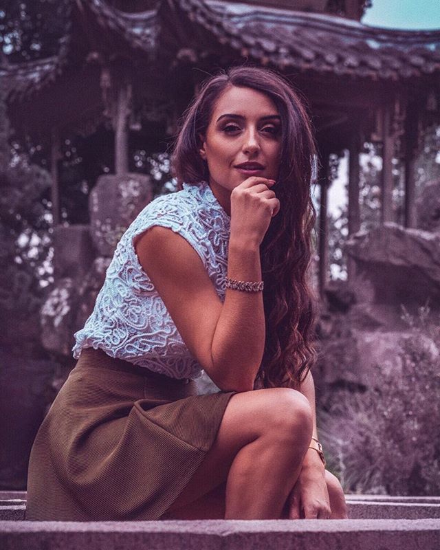 Hab dieses Wochenende mal frei und gehe jetzt richtig geil Thailändisch essen 😍😍 Morgen ausschlafen und SerienSonntag machen ♥️ Schönes Wochenende euch 💫
*Werbung Foto: @iamwilliamkrause .
.
#oodtgals #cybercorner #stylegoalez #hairsandstyle #prettyl… ift.tt/2PnwyX6