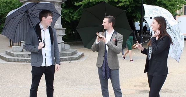 InceUmbrellas's tweet photo. Have a good one this weekend and stay dry in style with your trusted @inceumbrellas .
.
#madeinlondon #madeinbritain #mensfashion #menswear #menstyle #princeofwalescheck #elladorandesign @elladorandesigner #umbrellas #inceumbrellas https://t.co/G4LDYNnnNy https://t.co/N5VPox48q9