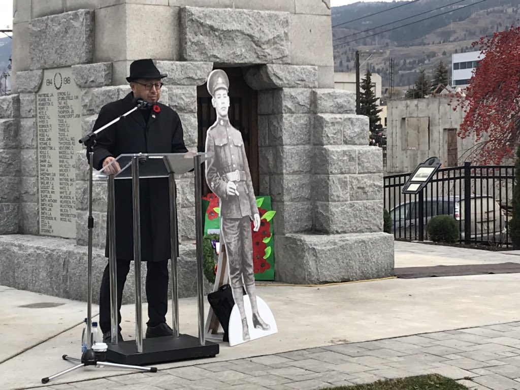 Mr Jack Gin telling those gathered about #FredLee, #ChineseCanadian soldier from #Kamloops who likely died at #Hill70. #FindingFreddieLee