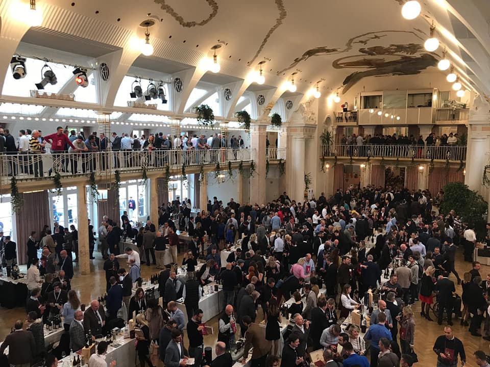 vignapetrussa's tweet photo. @MeranoWineFest - giornata 1: #VignaPetrussa con #Picolit #Richenza #mwf2018 #soddisfazioni https://t.co/TKp5qPl8eR