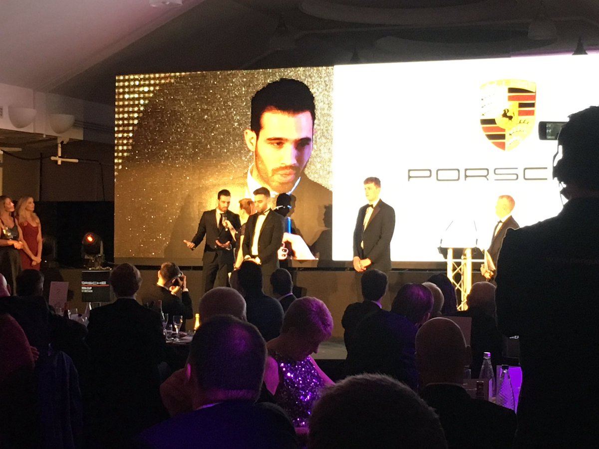 .@TioEllinas gives his acceptance speech as the 2018 @CarreraCupGB champion at the awards dinner. A brilliant result that is still sinking in. #poweredbypassion @Slidesports