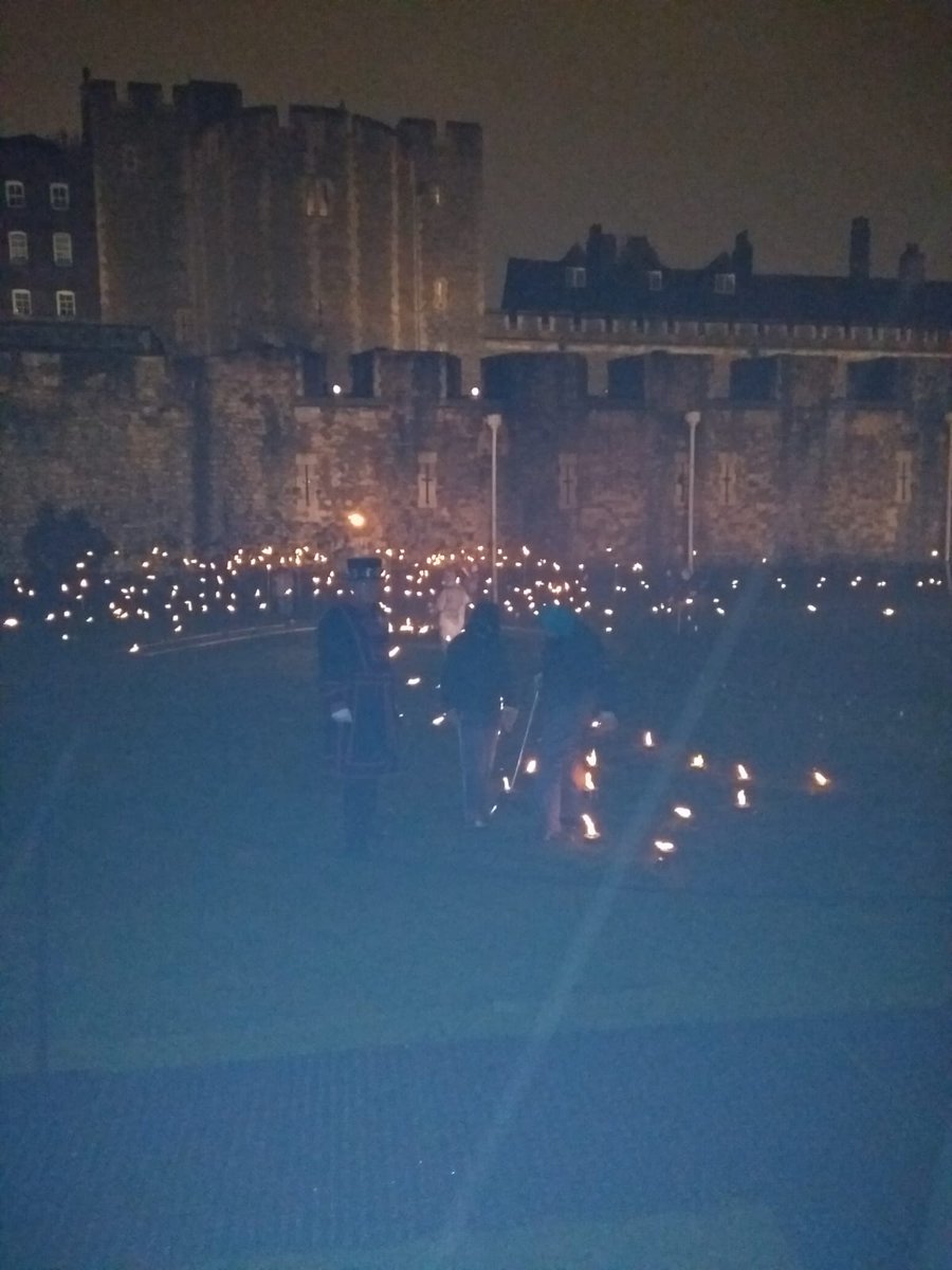 4 hours of rain tonight at #BeyondTheDeepeningShadows and am now soaked to the skin. 100 years ago 1000s of men suffered much worse conditions #TowerRemembers #WW1 #Armistice100 #YeomanWarders #Beefeaters #Veterans