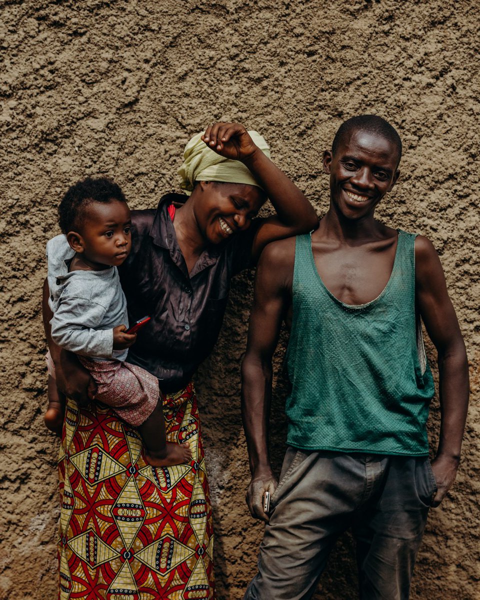 RachelRoams's tweet photo. Loving the beautiful gifts in @humanityunified's Humanitarian Shop. Give good this season by purchasing gifts like: water for organic gardens, a nourishing meal for a child in Rwanda, and lots more: https://t.co/VU2IS84UTC #humanityunified https://t.co/FXoAVNndqB