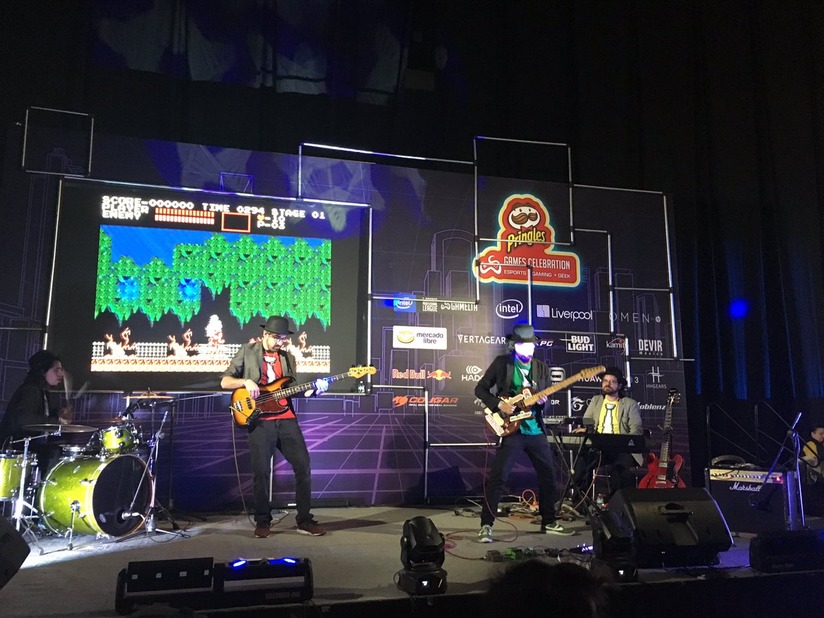 domgamermc's tweet photo. Si le dan un chingo de likes me gano algo tiren paro xd
#bonviband @BonviBand
#musicadevideojuegos
#PringlesGC18 @GamesCeleb https://t.co/x59d01Ae4t