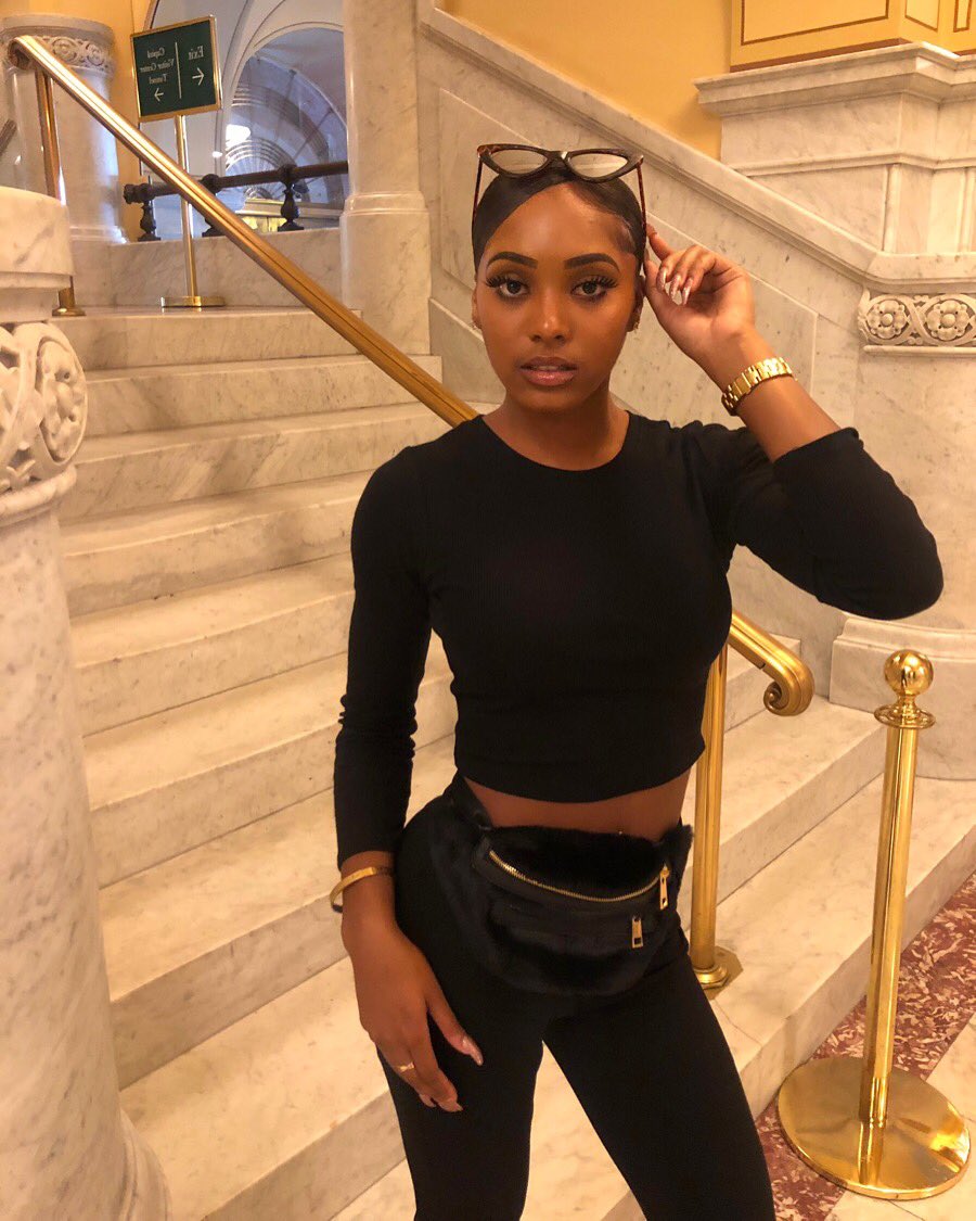 aysiazhane's tweet image. Some women fear the fire some women simply become it 🔥