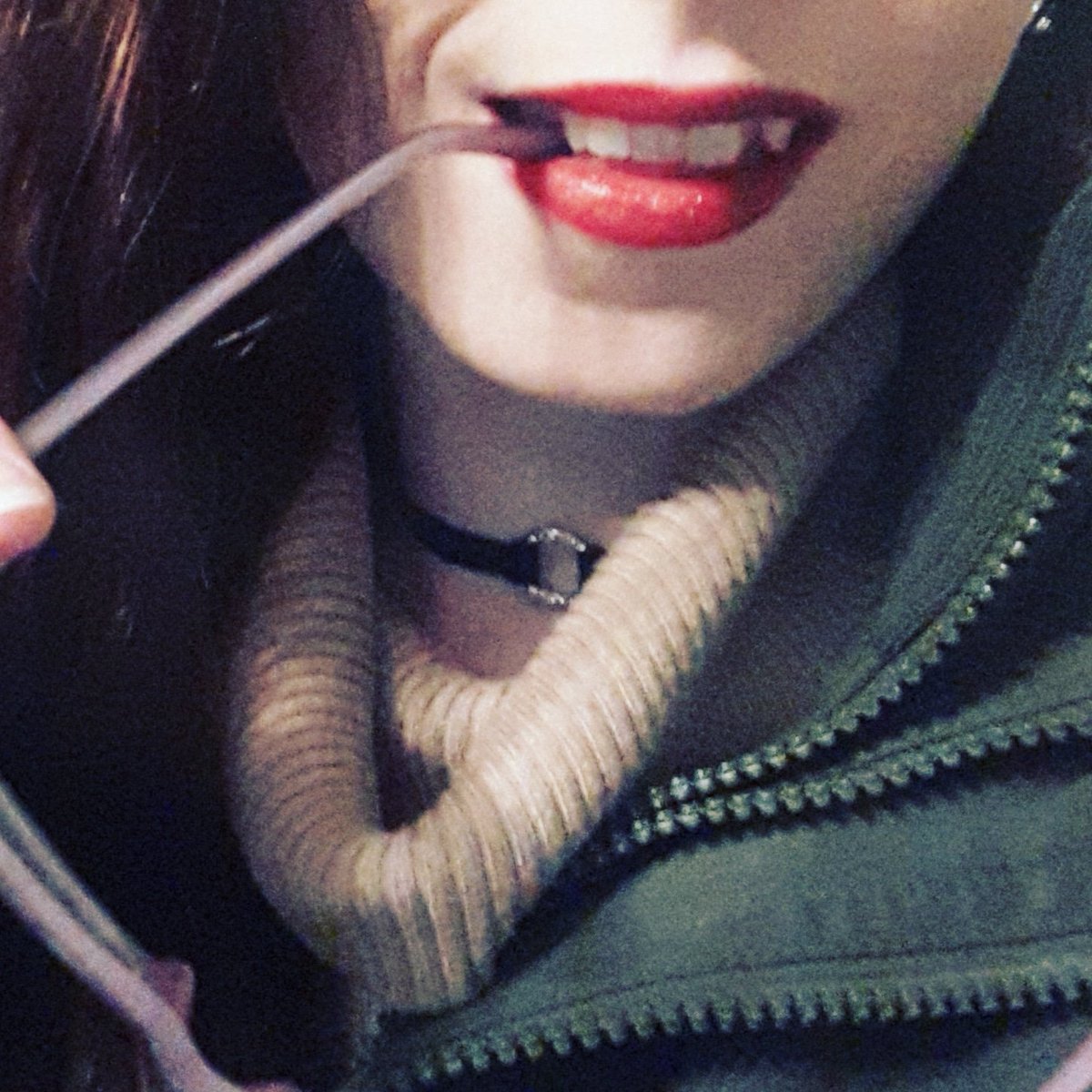 ModelingLc's tweet image. Slutty red lips 😉