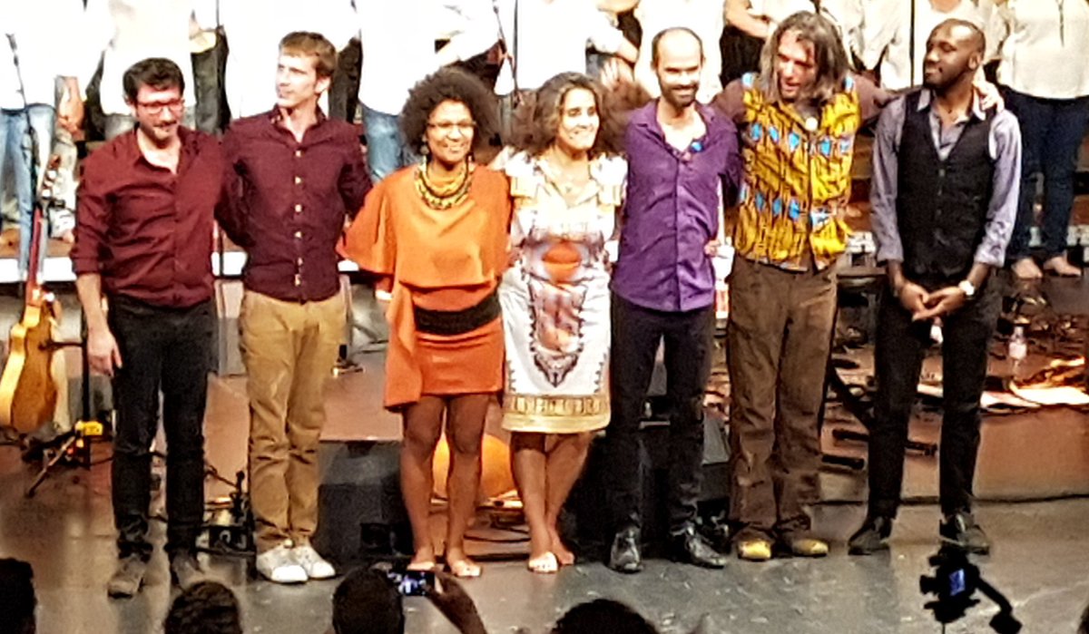 ChristineCombet's tweet photo. .@Saurel_P soutient la lutte contre le #MalLogement en mettant à disposition #OpéraComédie  @montpellier_ @Montpellier3m : grand moment de #Partage lors du #ConcertSolidaire @HabitatetHumani avec @Marianneayaomac + super musiciens et choeurMAO https://t.co/7w9wjMjCD4