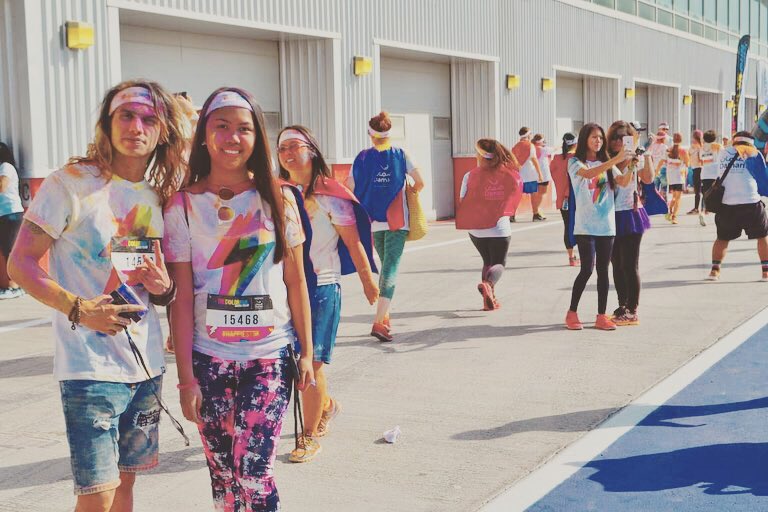 farrisidx's tweet photo. Life ix really colorful if ya put some own color in ya Life ๐ . The Happiest 5K on the Planet ๐ #thecolorrun #colorrun2018 #passionispower #happiest5k #5krun #5krunner #thecolorrunuae #dubaiautodrome https://t.co/7HptzbOTIT