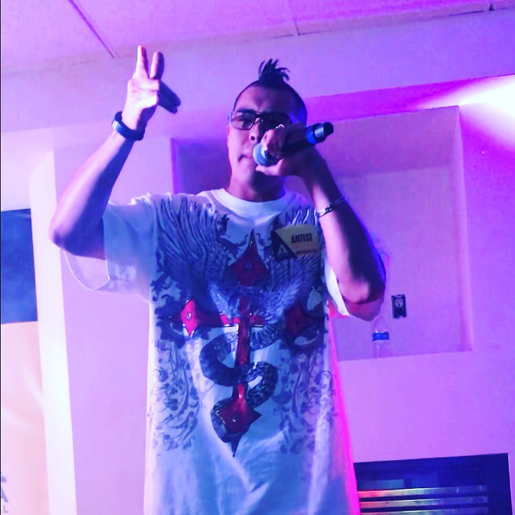 je2rit's tweet image. This was fun! Cant see in the footage, but some little kids were gettin down front row! Awesome memory! Thanks to #RespectTheUnderground for having this huge opportunity for artists! #AzUP 
#ArizonaHipHopFestival #Phoenix Whats next?