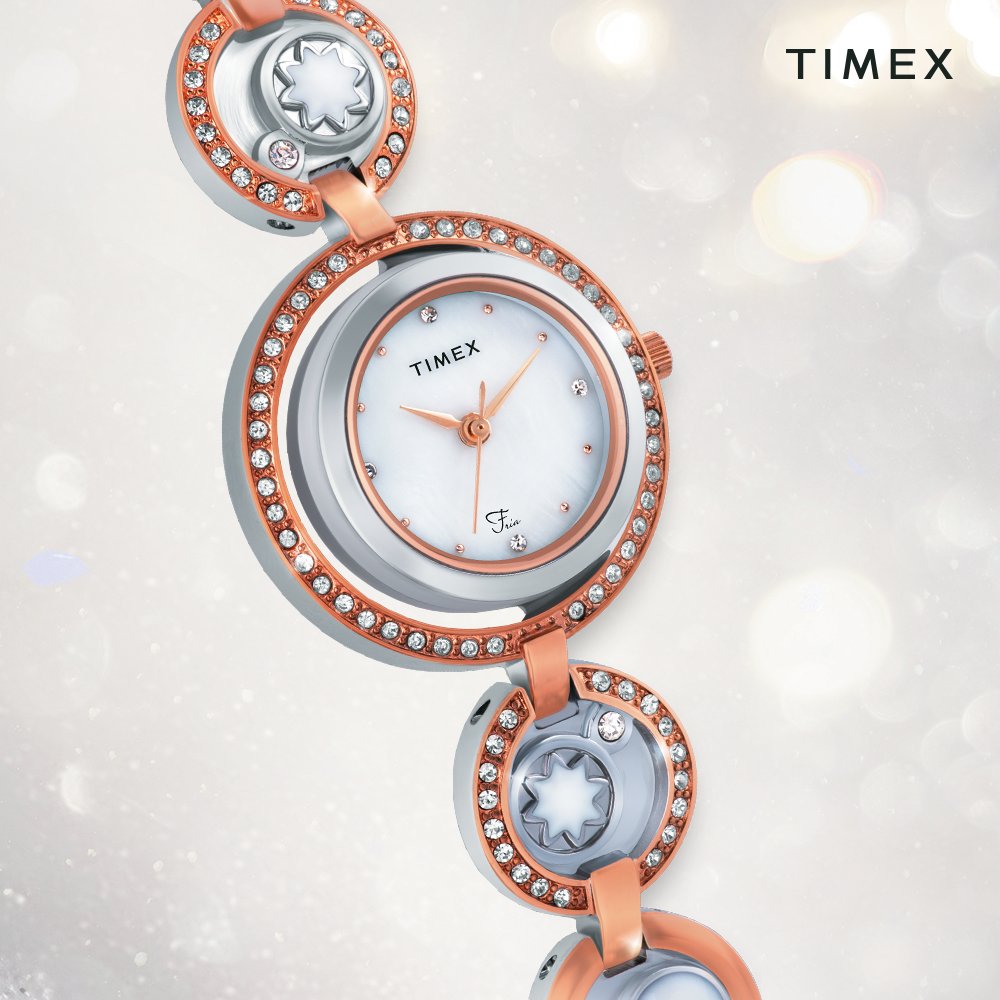 Timex_India's tweet photo. This season is all about making a statement. Be bold with Timex Fria. #BeFria. Shop now at https://t.co/jbEyYiT9nZ https://t.co/8yKtjlpzdT