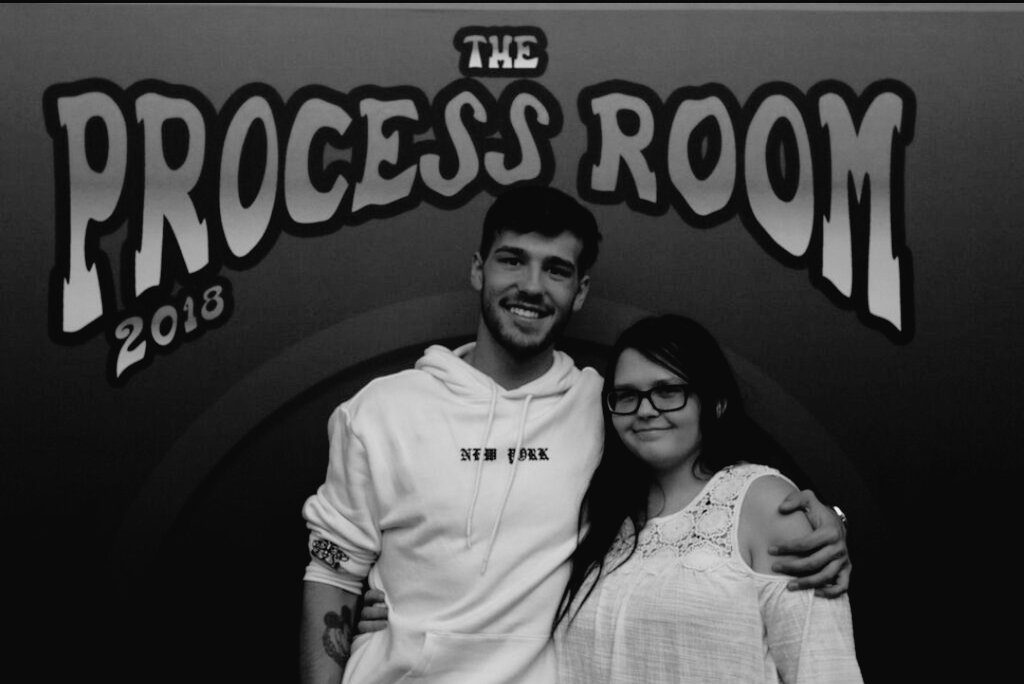 allthingslor's tweet image. Happy 21st birthday to the guy who taught me self love. To the guy that helped me grow self confidence. To the guy that saved my life. Watching you grow has been a blessing. Heres to many more years 🍾🥂 I love you, @JacobWhitesides ❣ 
/ #happybirthdayjacob /