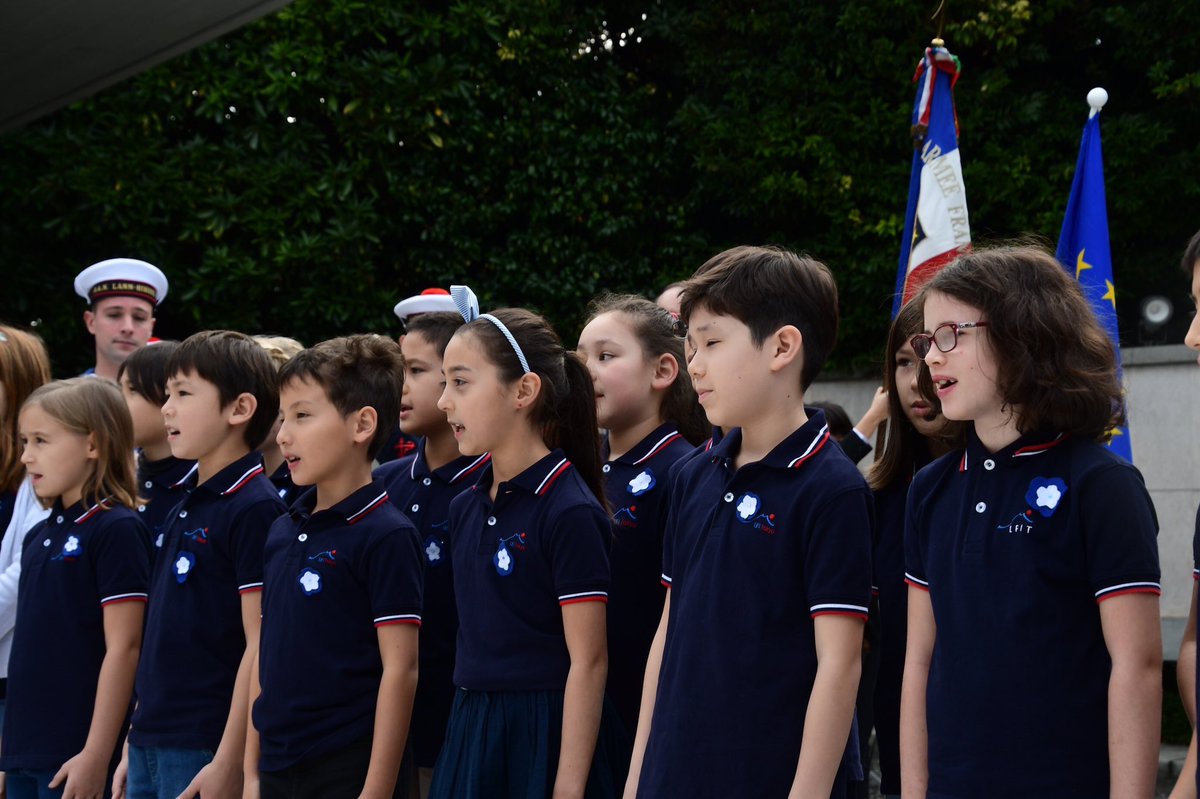 フランス大使館 در توییتر 11月11日 第1次世界大戦の戦没者追悼式がフランス大使公邸で行われました 東京国際フランス学園 Lfitokyo の生徒 フランスのサン シール陸軍士官学校生 軍楽隊 バガッド ド ラン ビウエ も出席しました