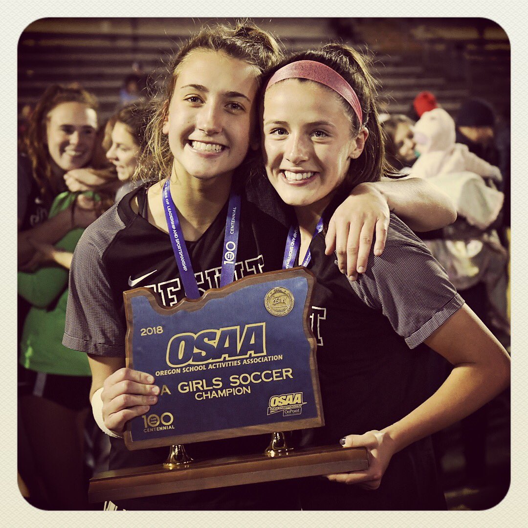 CandidEyePhoto's tweet photo. State Champs! | #JesuitCrusaders #OSAA #PursueTheBlue #SaderNation #JesuitHighPDX @JesuitHighPDX @TheSaderNation (📷©️https://t.co/4EfRFELCrM) https://t.co/0RMWnSjBt8