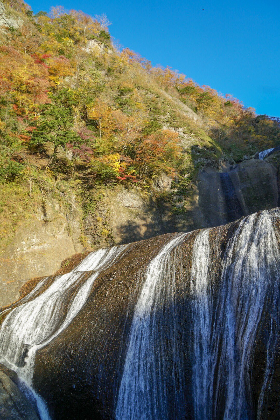 れっつん 袋田の滝 18 11 10撮影 袋田の滝 紅葉 T Co Kw5gasywm3 Twitter