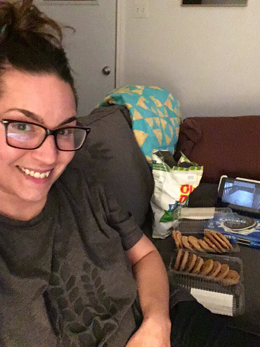 lilmiss_sask's tweet photo. @PascoSheriff This is my #LivePDWatchPartry no one is invited, this Mamaโs Time! #ShepHappens https://t.co/A5DMBJjrz0