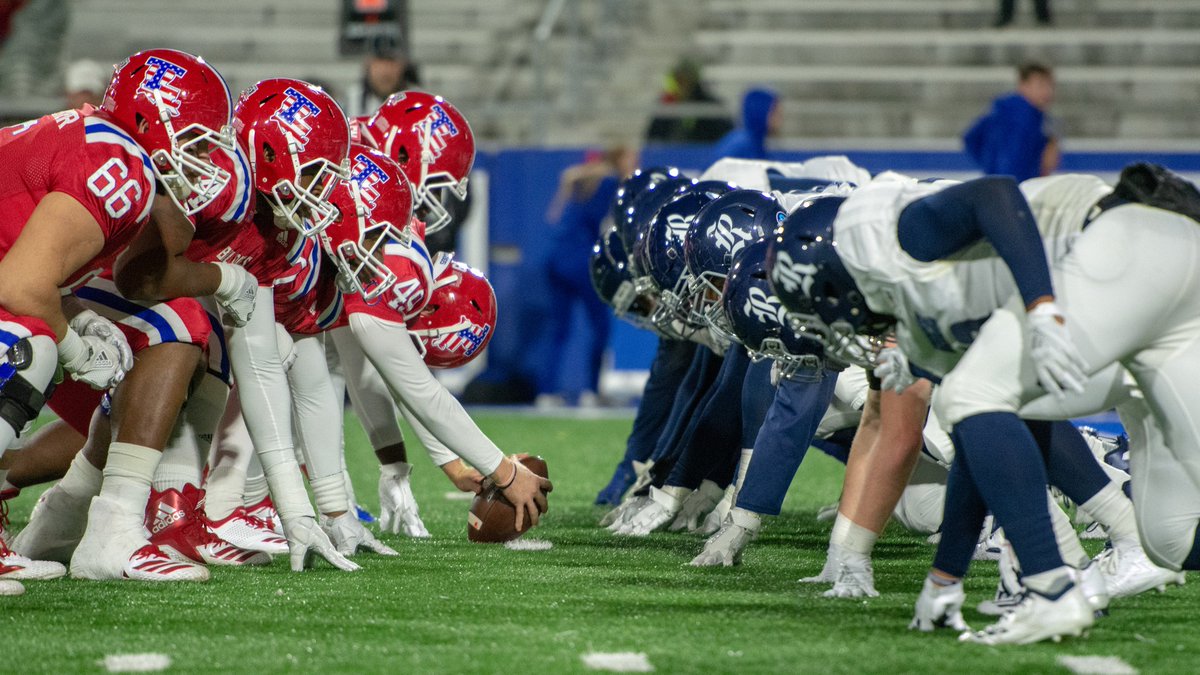 An action packed 3rd quarter for our Bulldogs! One quarter away from finishing with a W. Let's go Dogs! 21-10 against <a href="/RiceFootball/">Rice Football</a>  #HBTD #latechtalk #latechspeak #latechlagniappe #EverLoyalBe #WeAreLaTech #latechfootball #BABYITSCOLDOUTSIDE