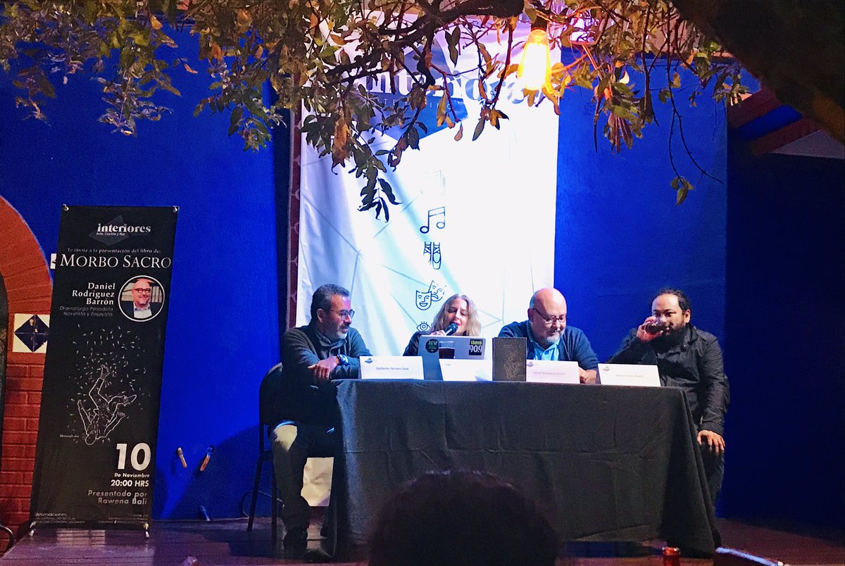 mgamor's tweet photo. #EnVivo #presentacion #libros #textitlan #librosampleados #leediferente https://t.co/JRd26x8Wer