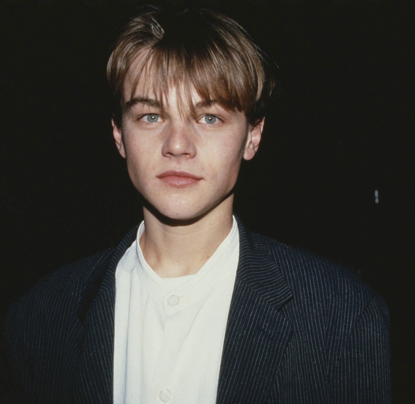 DiCaprio♡ Leonardo Dicaprio teen pinup 8×10 blue tie Japan clipping