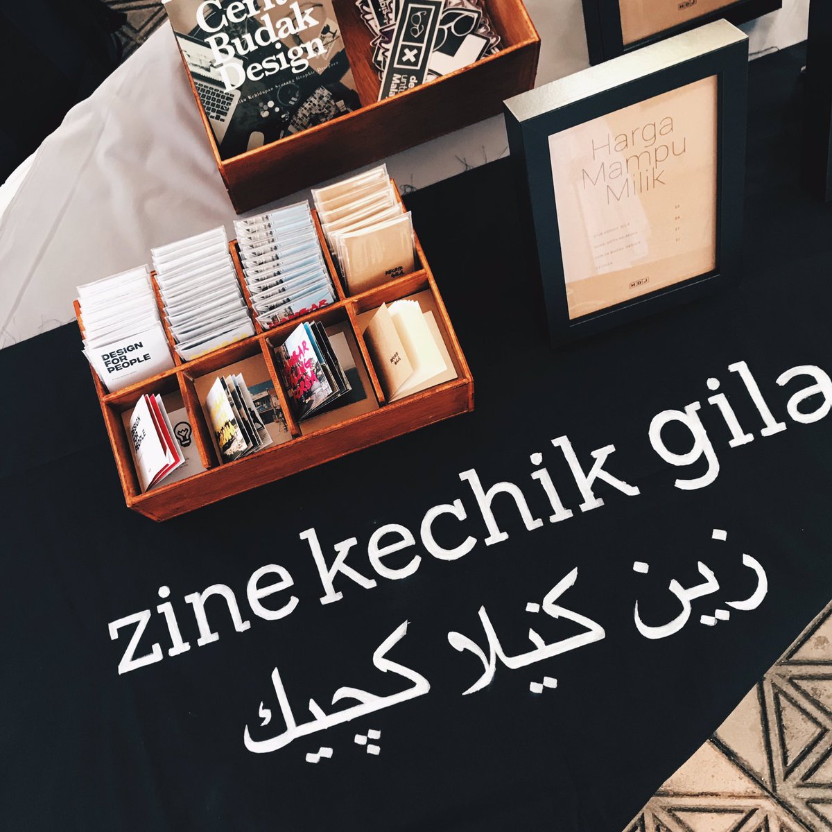studiohdj's tweet photo. YA-HALLO!! #ZineKechikGila #SayIgnite #hdjstudio https://t.co/Jv0DpAlDsO