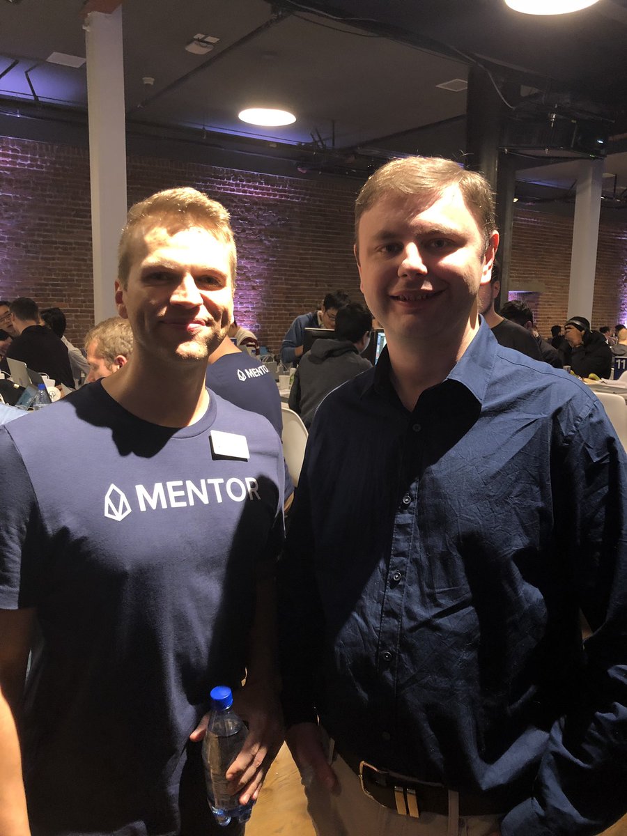 str11ngfell0's tweet image. It’s ok to fan girl / boy at #EOSHackathon ! Our CTO of #Bitjoy and the man who needs no introduction!