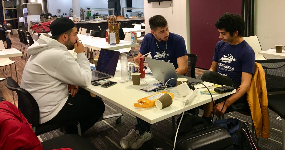 hackpartners's tweet image. These guys coincidentally formed a team with 3 Italians! Some heated discussions are happening here in Italian... the PASSSION to win is clear #HackTrain5 #HackTrainUK #teamFrag @JacopoVendramin @el1flem
