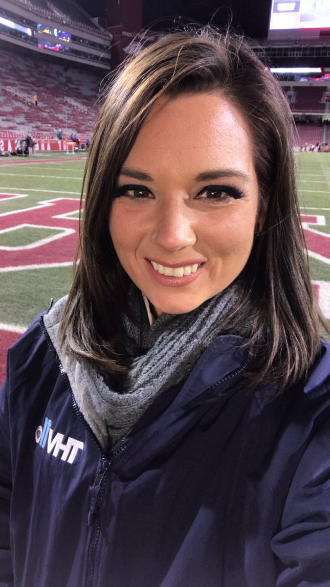 doriancraft's tweet photo. Arkansas drops a heartbreaker in the #BattlefortheGoldenBoot. @HaydenBalgavy has the highlights in studio, I’m joking him with analysis from Fayetteville all coming up in a few minutes on @THV11. What did you think was the biggest difference tonight? #WPS #HammerDown #LSUvsARK https://t.co/zxdUAw17Hs