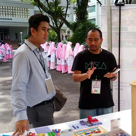 project_mika's tweet photo. #projectmika @ Hari Puteri Peringkat Kebangsaan 2018 | Pergerakan Puteri Islam Malaysia

📝 Register your child now! at
https://t.co/I7NqHRllFL

#mikalearnplay
#mdec
#mtdc
#myedtech

@mymdec @mtdc @mazlan_abbas @zahlanZ @budakserting @yasminMDEC @lizasahar76 @hizamkadir @norhalim https://t.co/iSSOSvtc2L