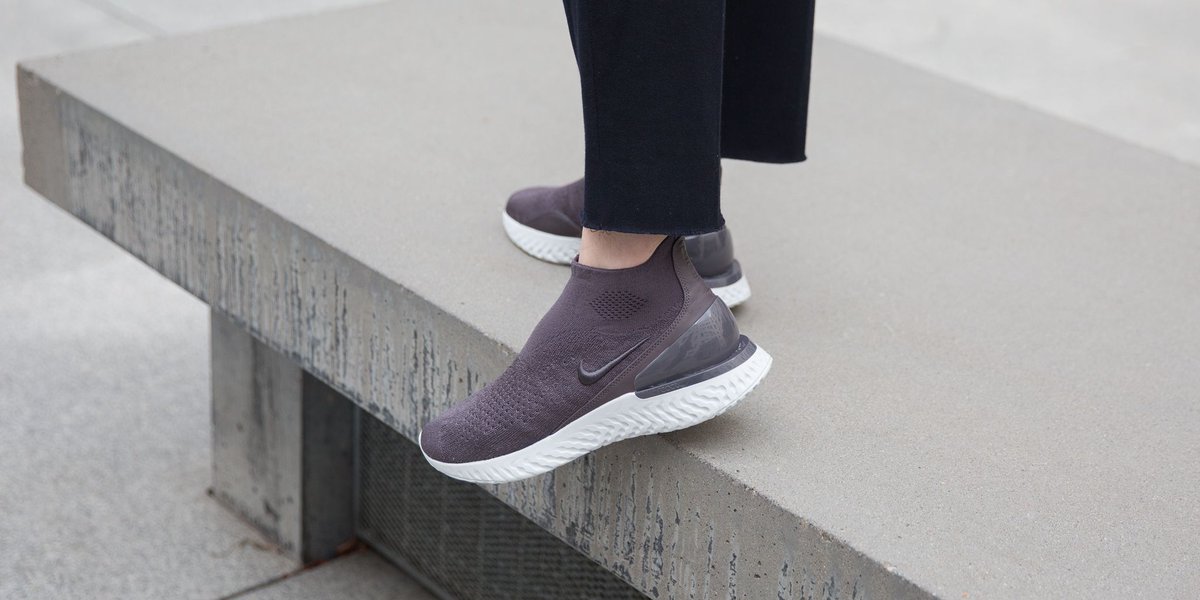 nike wmns rise react flyknit