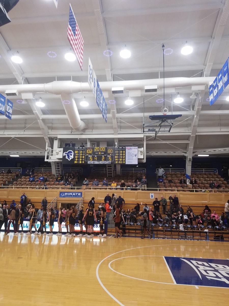 ryanpmulvaney's tweet image. The incomparable @John_Fanta on the call at @SHUWBB today at Historic Walsh Gymnasium on the campus of Seton Hall University #JohnFanta #HALLin #HALLdrip